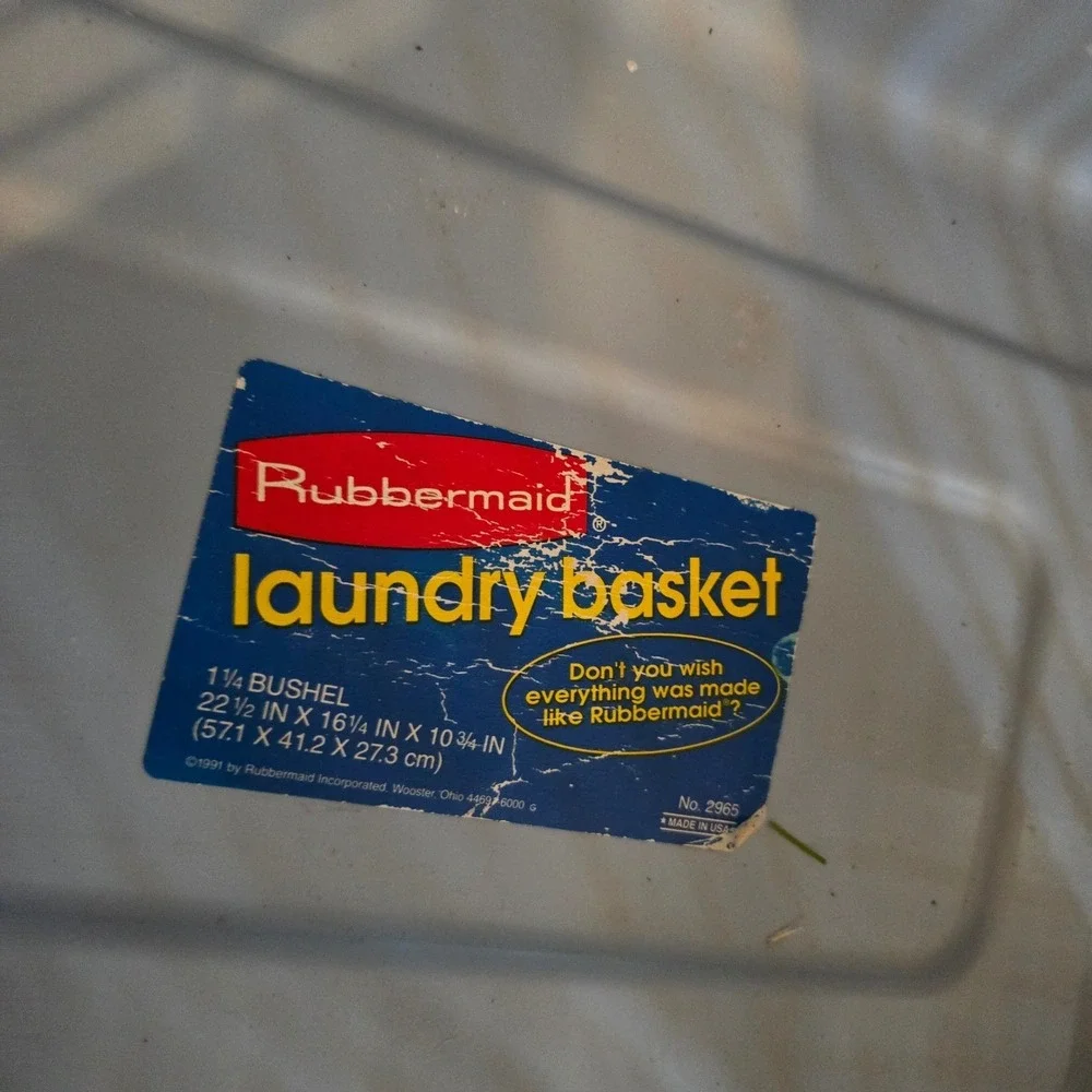 Rubbermaid Laundry Basket 1.5  Rectangular Blue Vintage Ventilated USA 2965